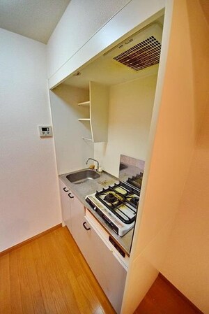 アンプルール フェール ブゥルジョンの物件内観写真